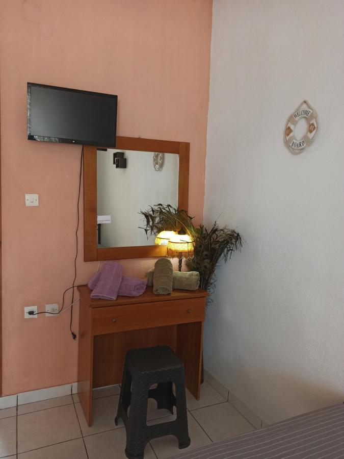 Eleni Antonouli Rooms Kókkinon Nerón エクステリア 写真